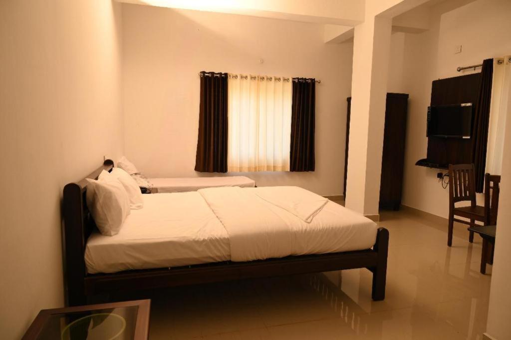 Hotel Blue Rays Bainduru Luaran gambar